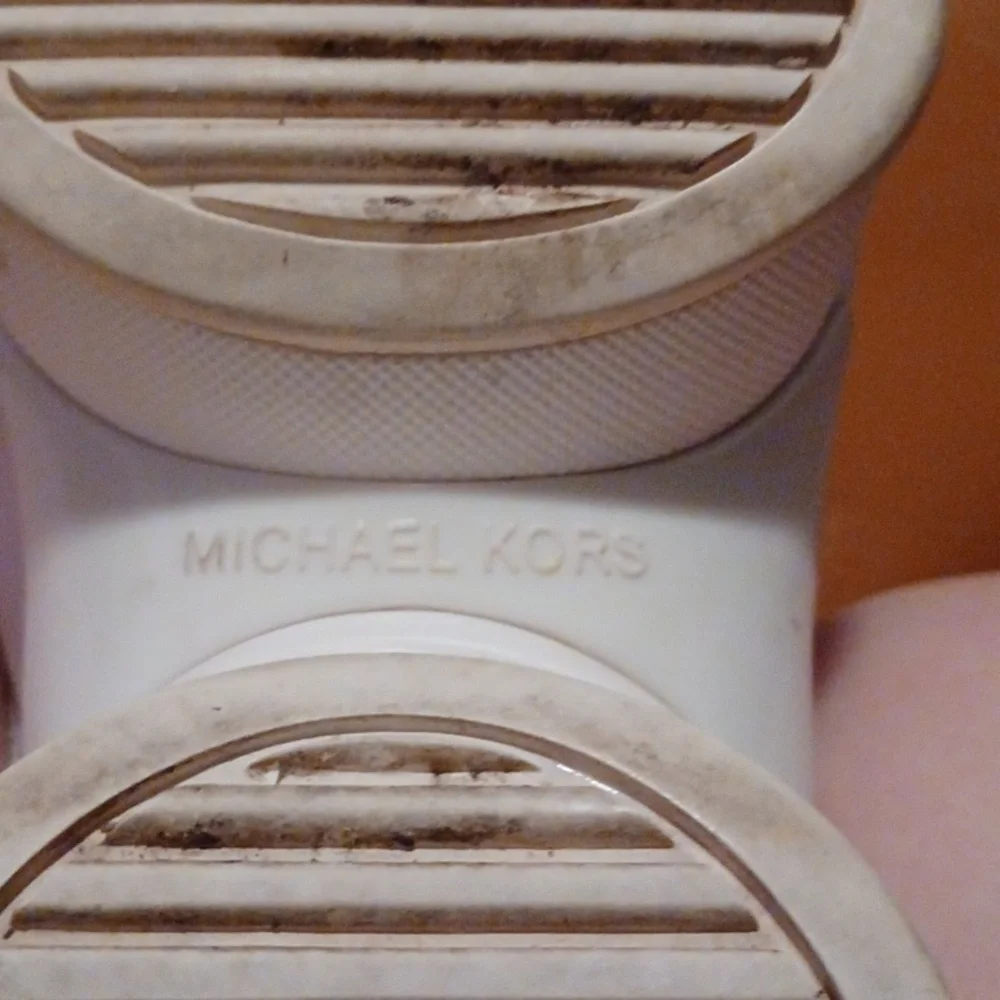 > Michael Kors Cream Sneakers with Logo Detail Women's Size 8
